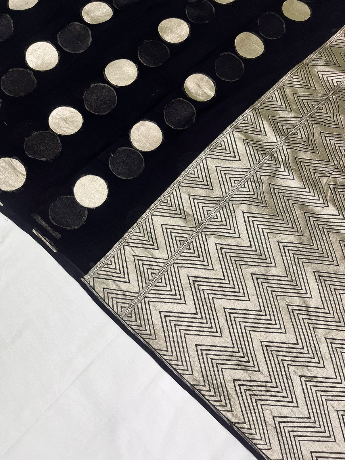 Pure Khaddi Georgette  Water Zari Weaving Royal Tanchui Brocade Pallu In Black