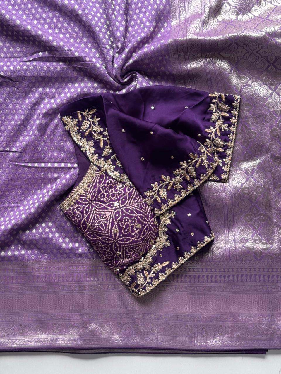 Designer Premium Banarasi Silk Dyed Saree In Lavender-Purple With Contract Piping Border And Stitched Blouse